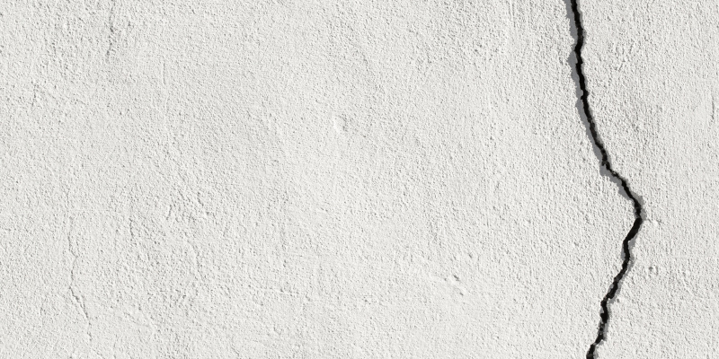 Are Cracks in Stucco a Serious Problem?